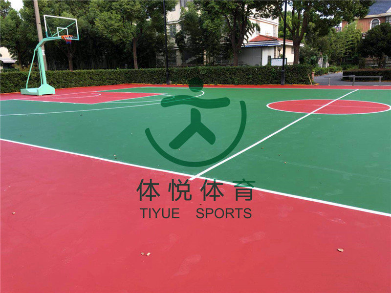 硅PU場地建設(shè)施工和維護的要點